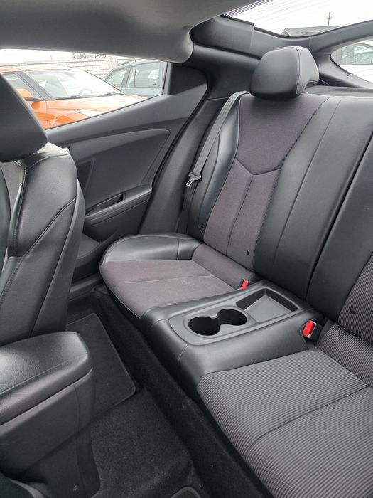 Hyundai veloster An 2013Motor 1,6 i posibilitatea rate trasp. gratuit