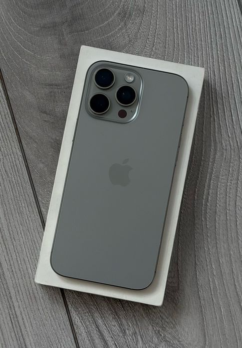 Apple iPhone 16 Pro Max 256GB 100%