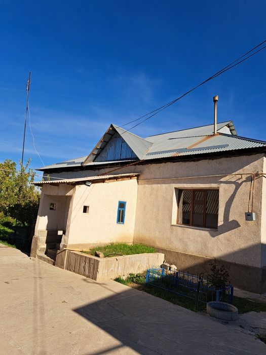 Улкен уй сатылады
