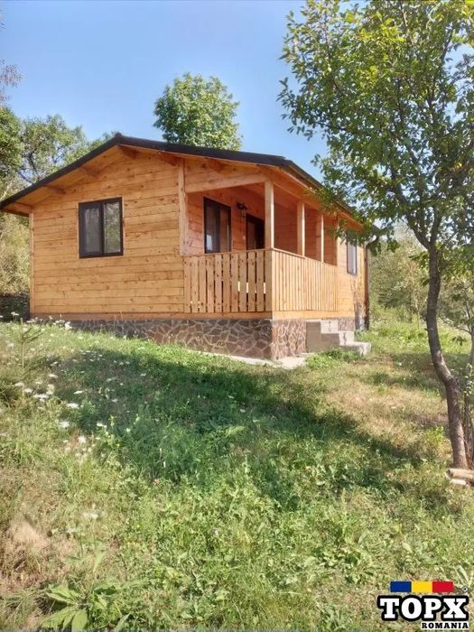 Căsuțe confecționate din lemn
