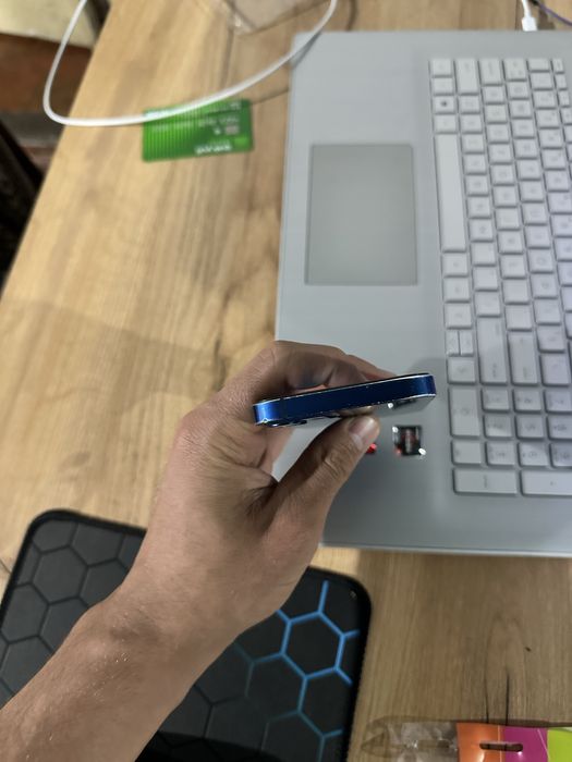 iphone 12 Mini.