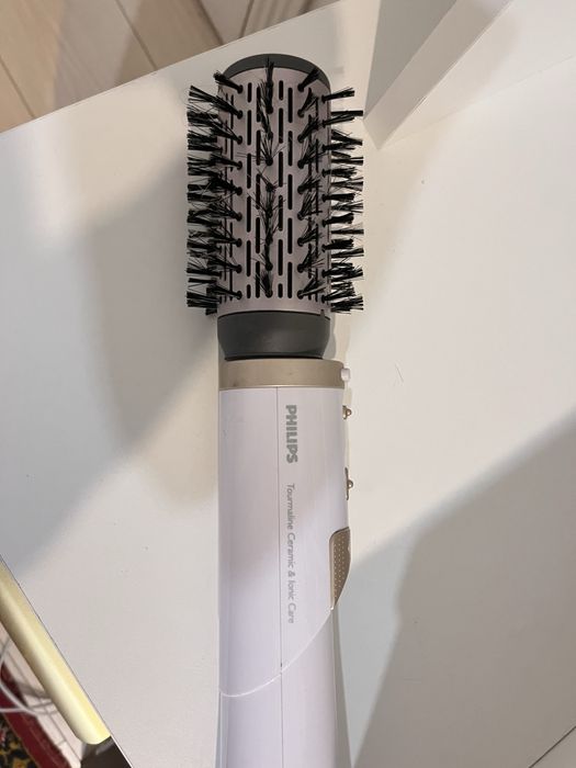 Фен-щетка вращающаяся Philips Nl 9206