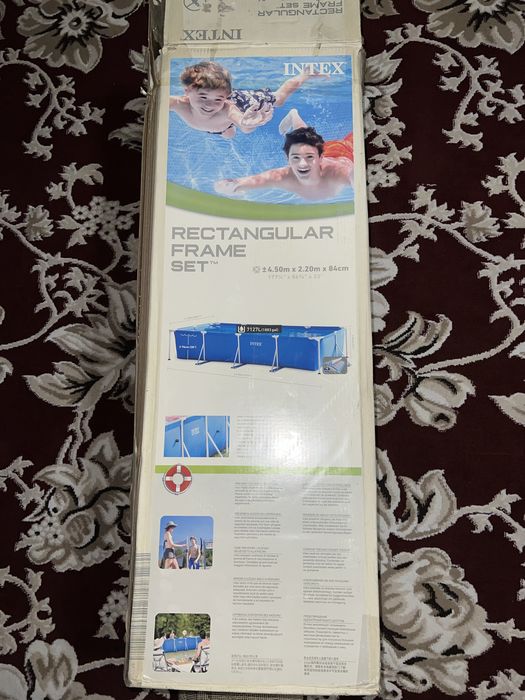 Срочо!  INTEX  Basseyn 450x220x84sm