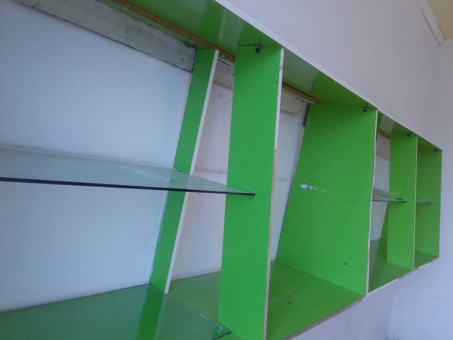 Stelaj srochno sotiladi.