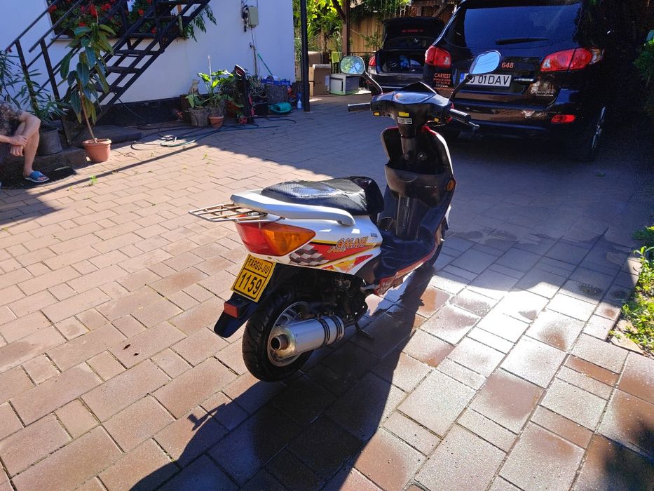 Scuter/Moped First Bike HN50QT-7 (2008) – Ca nou, 160km, Impecabil