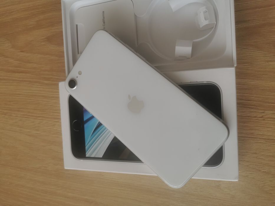 Iphone SE, 64gb, като нов