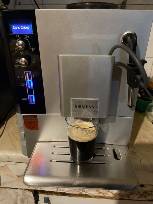 Vând Expresor Cafea Siemens EQ5 macchiato