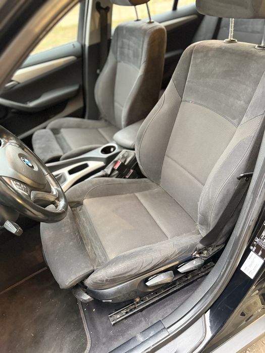 BMW x1   An 2015 revizie la zi pret 6699euro fix