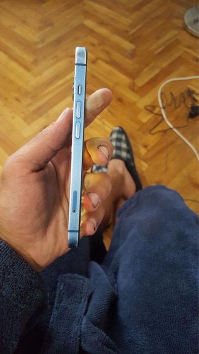 iPhone 13 256gb със забележки /няма iCloud