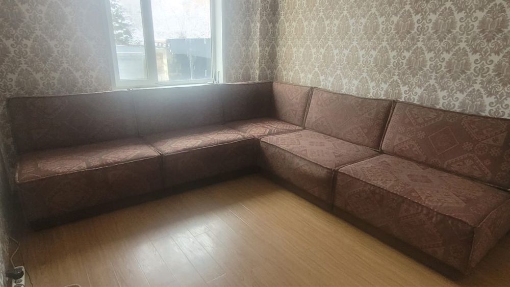 Диван угловой мягкий