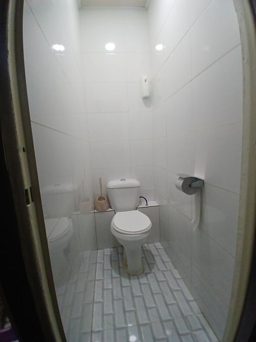 Кенг ва шинам 4 хоналик уй сотувда