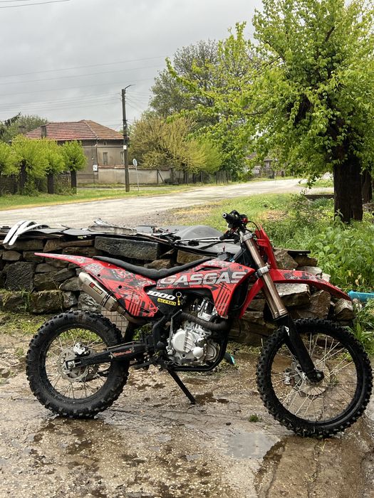 Cross 300 4T, 2026