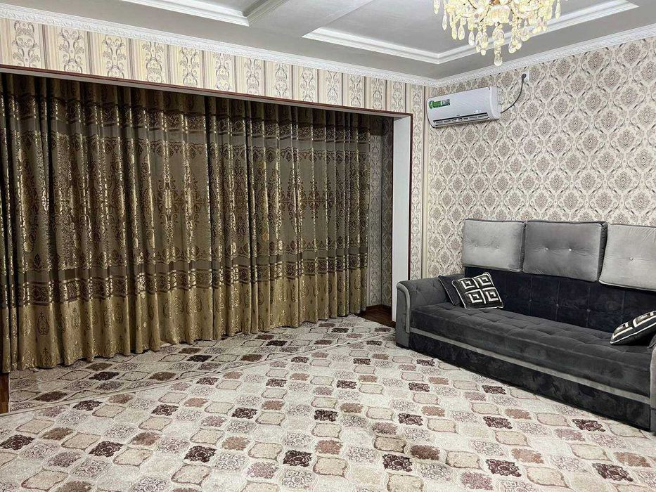ПРОДАЕТСЯ Юнусабад 13 2КОМНАТНАЯ КВАРТИРА! Метро Юнусабад, Мега планет