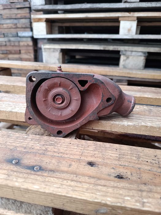 Насос водяной ( помпа).