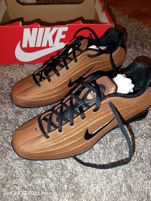 Нови маратонки, Nike