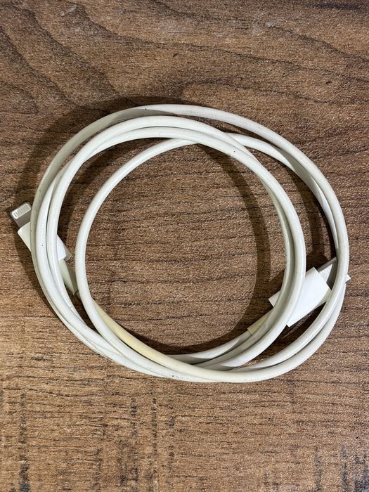 Vand cablu original pt Iphone