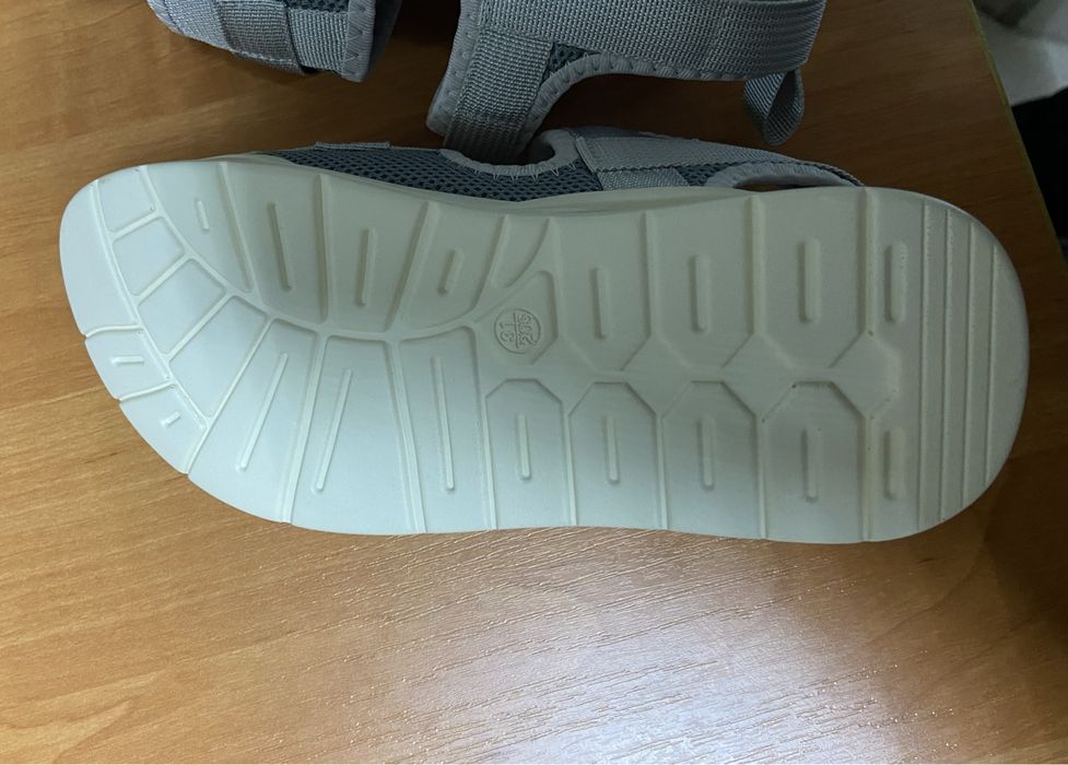 Десткие сандали