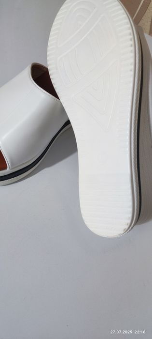 Летняя обувь женская.