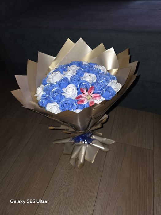 Buchet trandafiri Albastru