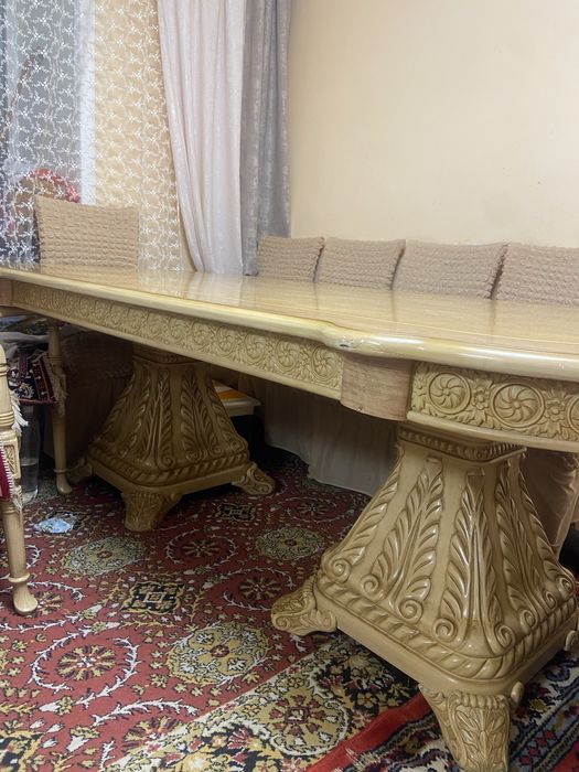 Продам большой стол