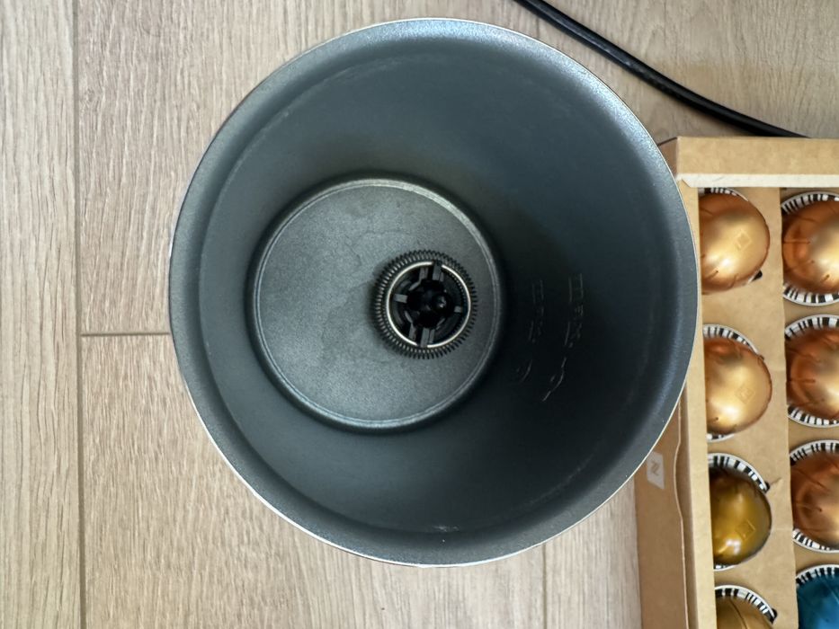 Nespresso Vertuo Coffee Machine Milk Frother + 36 Капсули