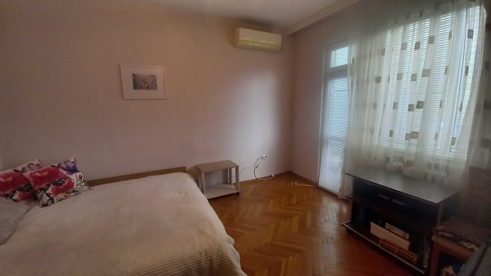 Дава се под наем Тристаен апартамент в Пловдив, Каменица 1 - 100 кв.м за 488.58 € - Снимка #5