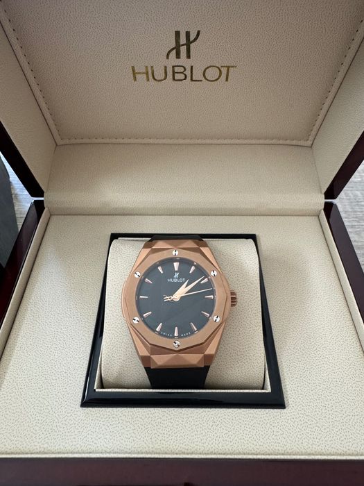 Часовник Hublot