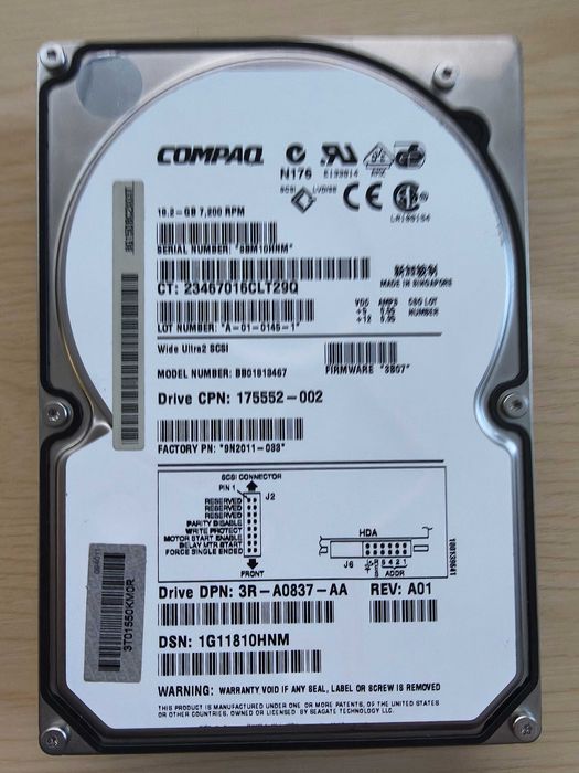 Hard disk server Compaq/HP 18GB Ultra2 SCSI 10K RPM – nou, în carrier original