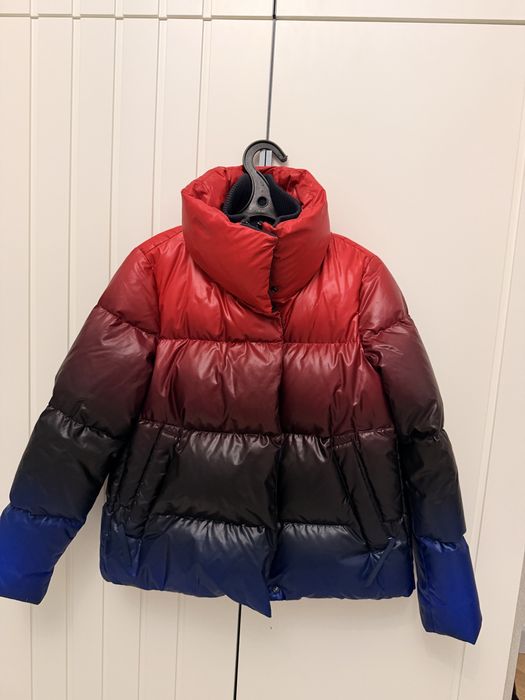 Стильная куртка от бренда Tommy Hilfiger
