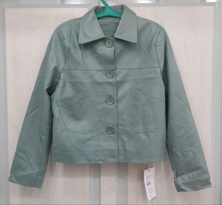 Новая Женская легкая курточка мятного цвета