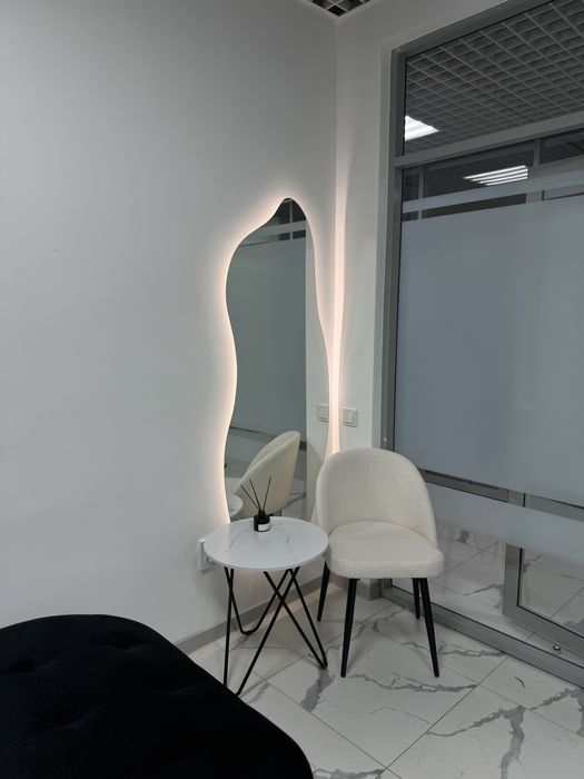 Прдам для салона мебель