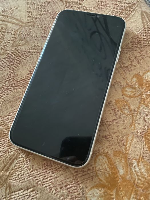 Айфон 11 продам обмен