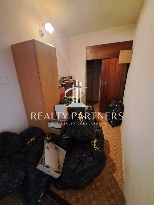 Продава се Четиристаен апартамент в Перник, Изток - 91 кв.м за 1154 €/кв.м - Снимка #11