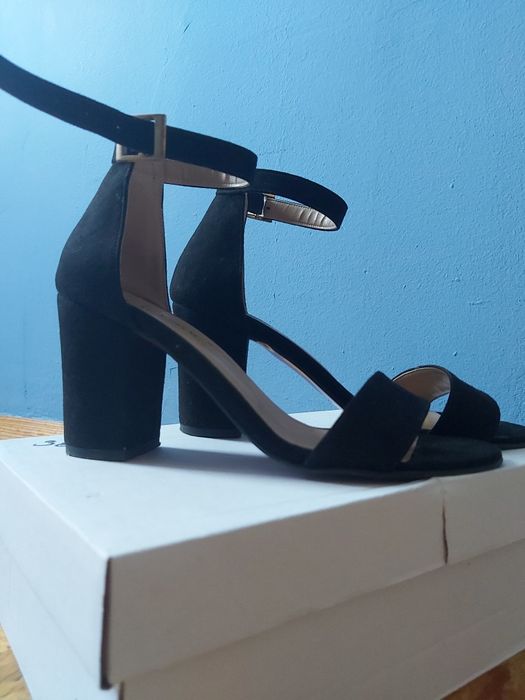 Дамски елегантни сандали