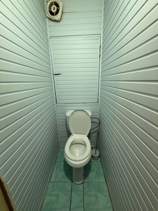 Продается 2в3 комнатная квартира Карасу 2 школа 208