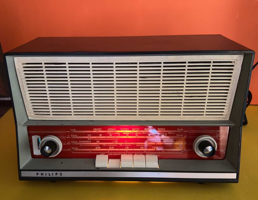 Ретро Лампово Радио Philips Работи