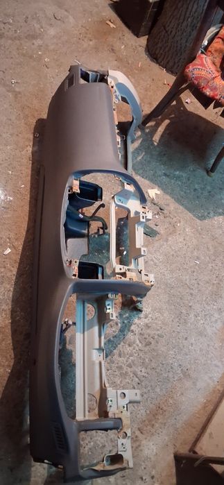 Продам панель на Тойота Прадо 120