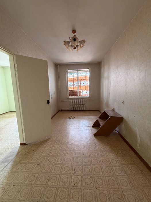 Kvartira sotiladi 2 xona