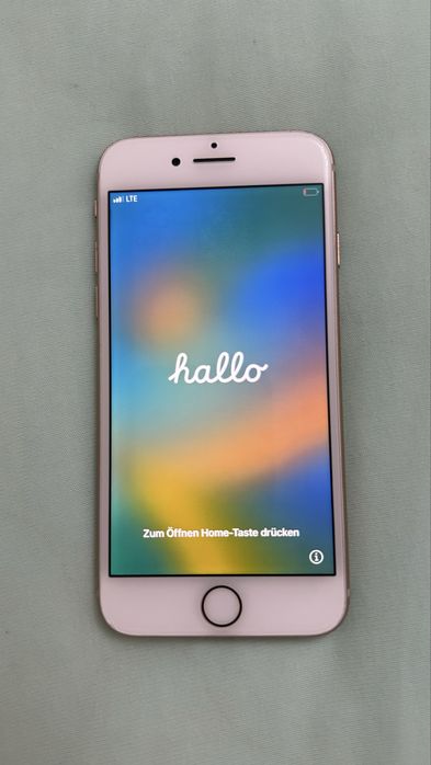 iPhone 8