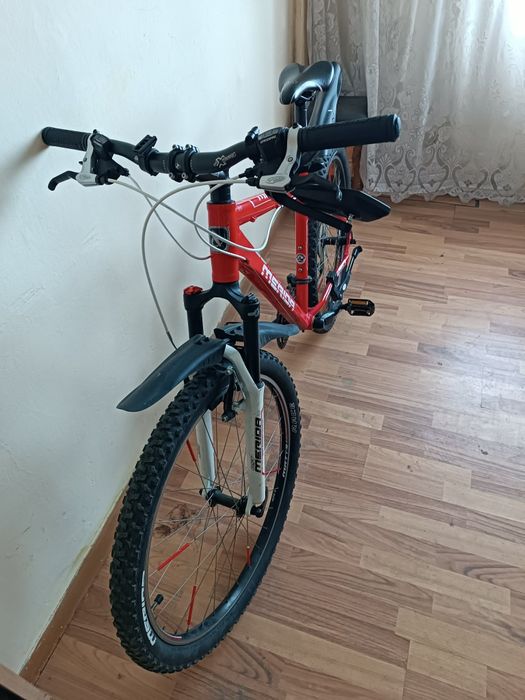 Vând sau schimb bicicletă