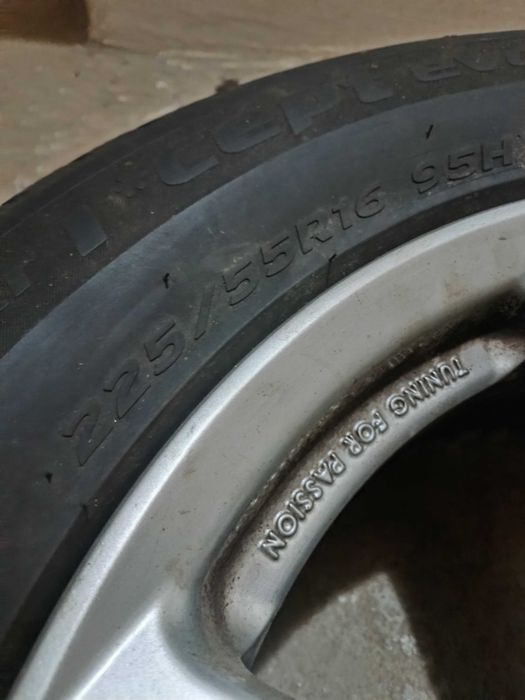 Jante msw pe 16 cu cauciucuri anvelope de iarnă hankook aproape noi pe dimensiunea 225 55 16