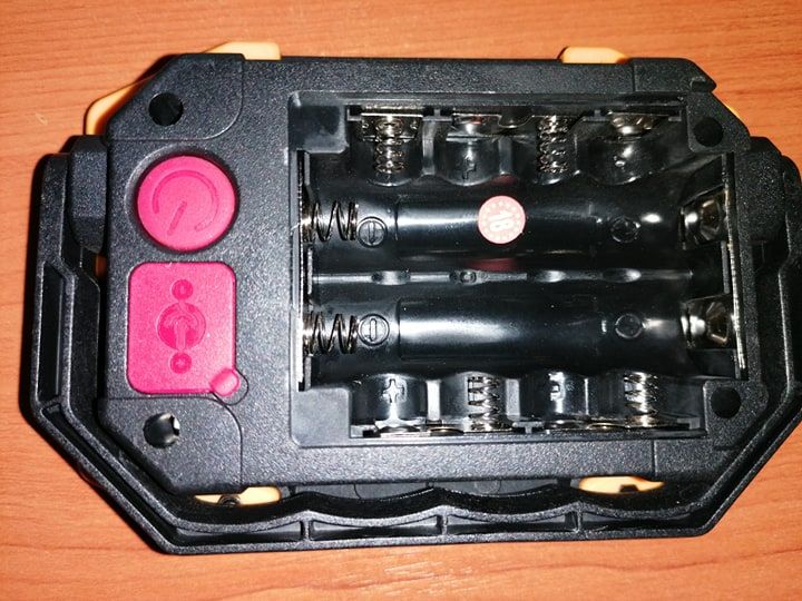 Lampa/lanterna far cu arie de LED-uri, 20W, portabila