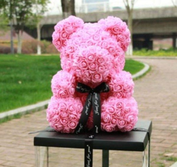 Мече изработено от рози с панделка, 38см