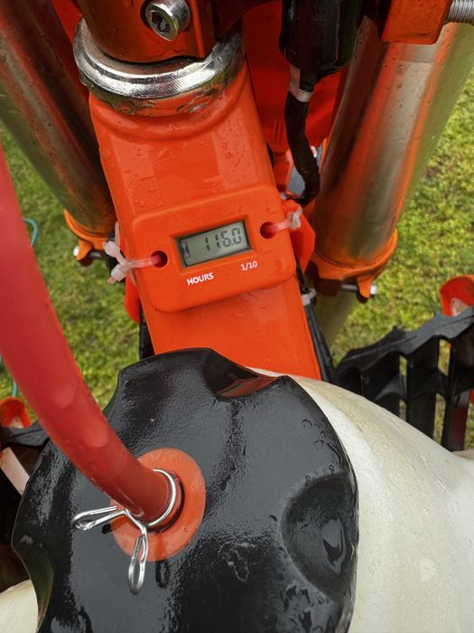 upbeat 300 ТОП СЪСТОЯНИЕ много ЕКСТРИ ЦЕНА по договаряне