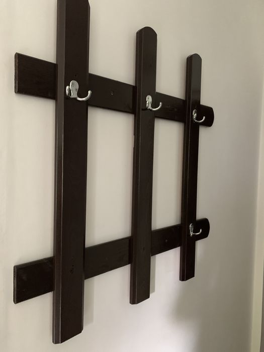 Cuier de perete din lemn de brad