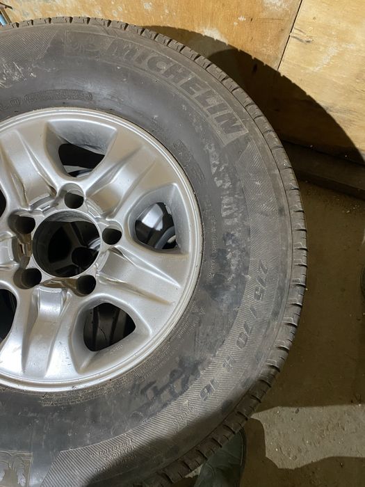 Продам шины R 16