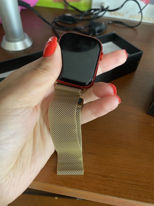 Смарт часы с ремешками