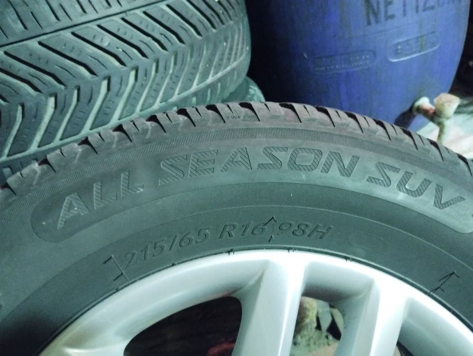 16 6.5J ET 33 5x112 джанти с гуми VW Tiguan