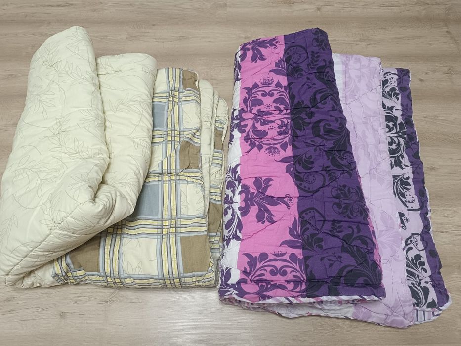 Полутороспальные одеяла 2 штуки