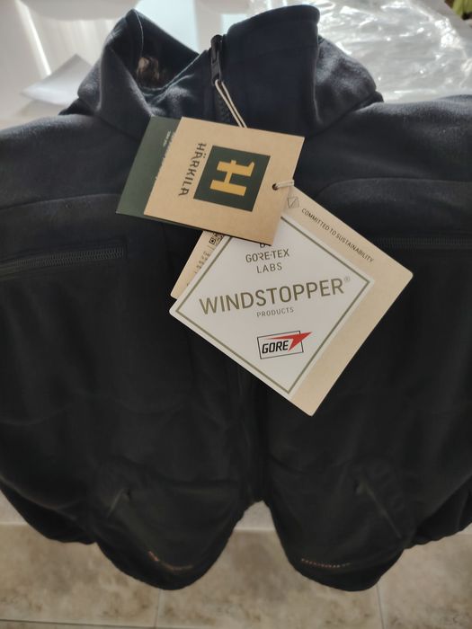 Продавам яке Harkila